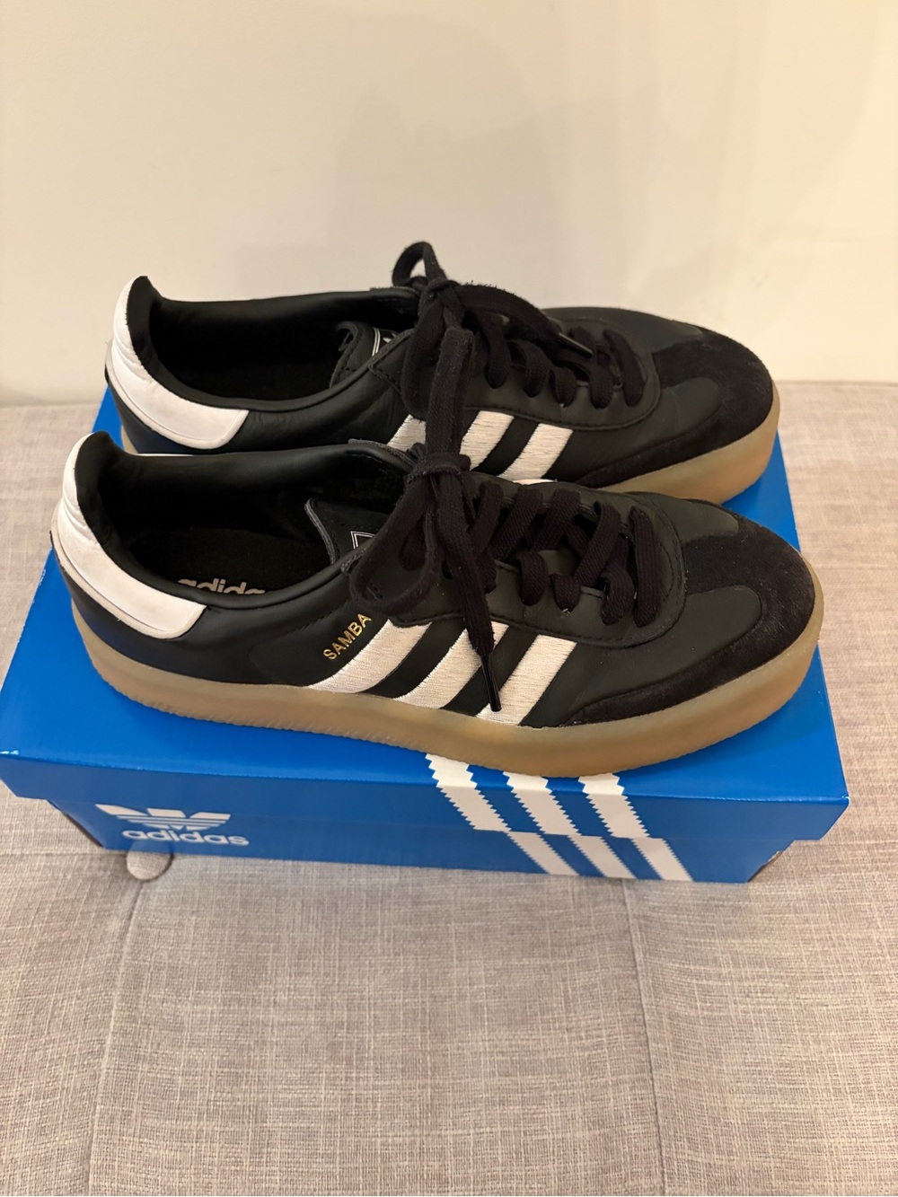 Adidas Samba Black/White Classic Trainer women’s size 7